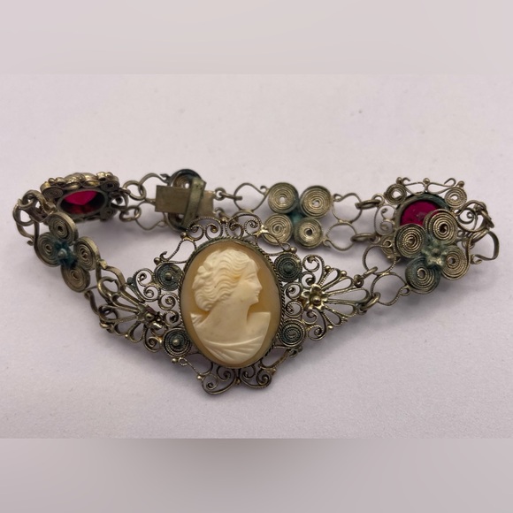 Antique Early 1900s Carved Shell Cameo Filigree Necklace & Bracelet Set - Picture 15 of 16